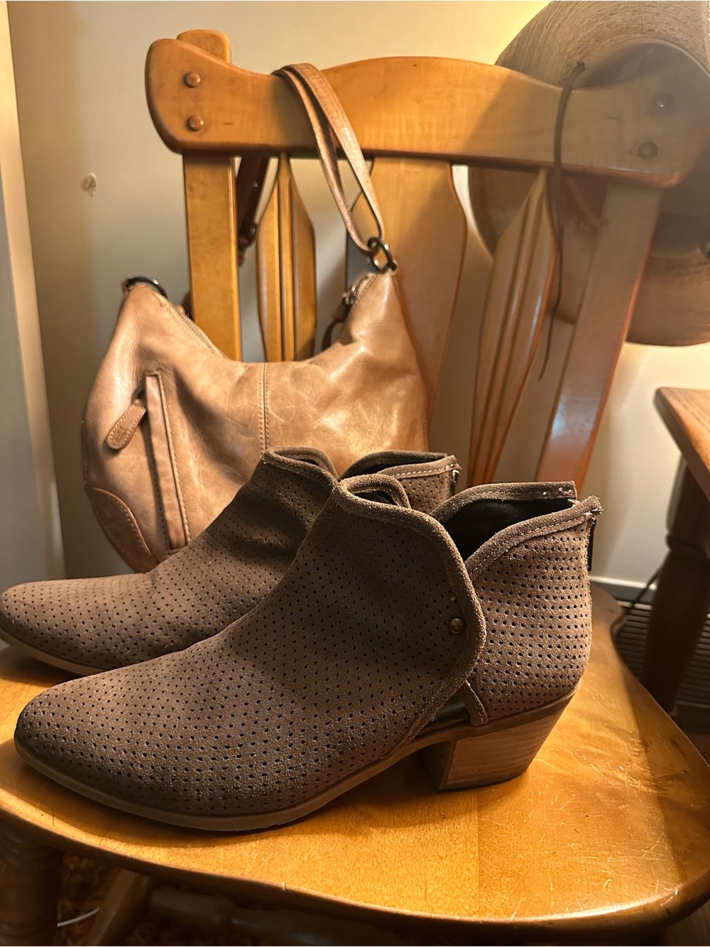 In box Women’s Suede leather ankle boots size 11